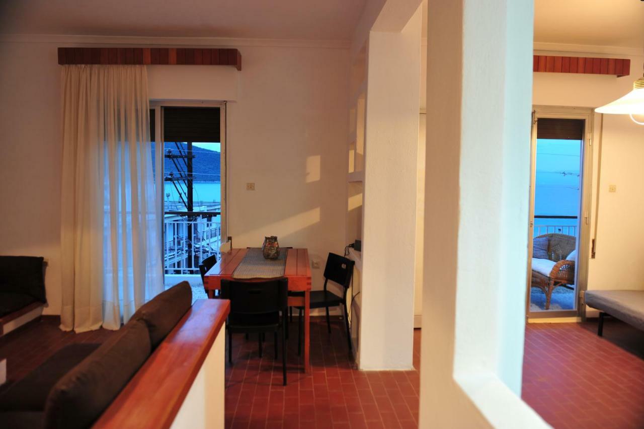 Apartment 99 Nea Peramos  Ngoại thất bức ảnh